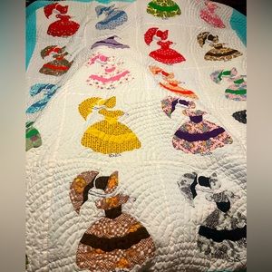 Sunbonnet Sue Hand Stitched & Embroidered Vintage Full Size Quilt